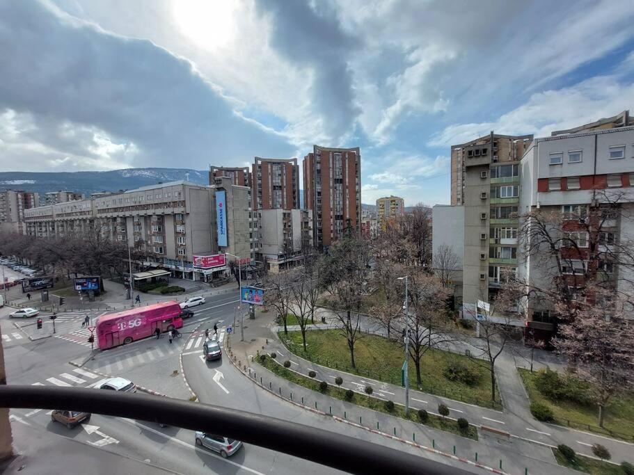 City Center Chic, Urban Apartment Скоп'є Екстер'єр фото