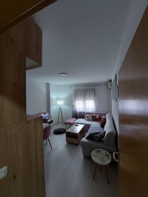 City Center Chic, Urban Apartment Скоп'є Екстер'єр фото